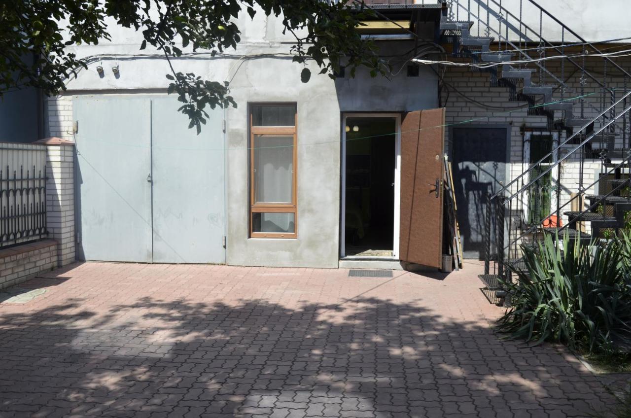 Апартаменти В Будиночку Біля Софіївського Парка Uman Exterior foto